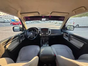 2015 Mitsubishi Pajero
