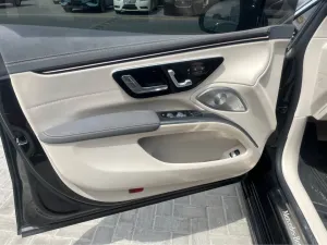 2022 Mercedes-Benz EQS