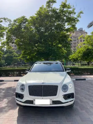 2017 Bentley Bentayga in dubai