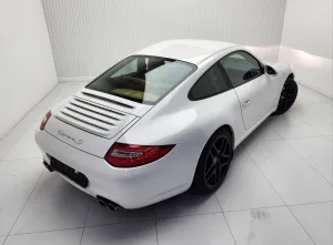 2010 بورش 911 كاريرا