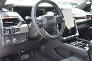 2025 GMC Denali