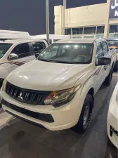 2017 ميتسوبيشي أل٢٠٠ in dubai