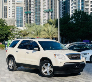 2011 GMC Acadia in dubai