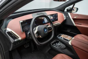 2023 BMW iX M60