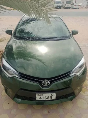 2015 تويوتا كورولا in dubai