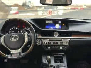 2015 لكزس ES - اي اس