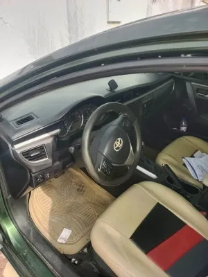 2015 تويوتا كورولا