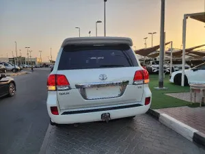 2011 Toyota Land Cruiser