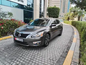 2015 نيسان آلتيما in dubai