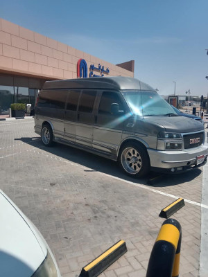 2010 GMC Savana