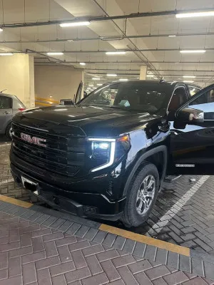 2023 جي أم سي سييرا in dubai