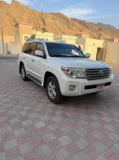 2012 Toyota Land Cruiser in dubai
