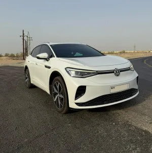 2022 فولجس فاجن اي دي ٤ in dubai
