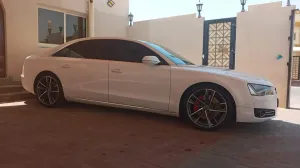2016 اودي آي ٨