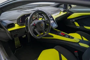 2025 Lamborghini Revuelto