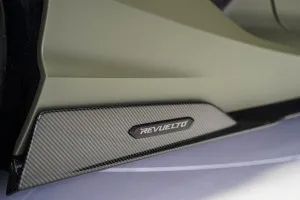 2025 Lamborghini Revuelto