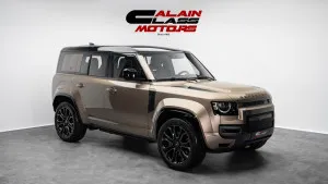 2025 لاند روفر ديفندر in dubai
