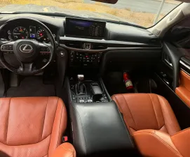 2019 Lexus LX 570