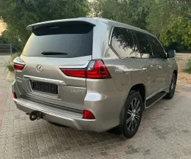 2019 Lexus LX 570