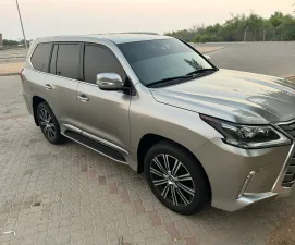 2019 Lexus LX 570