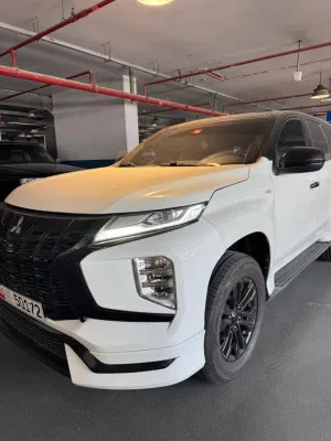 2021 Mitsubishi Montero