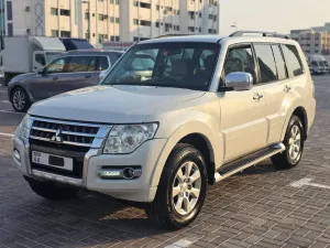 2017 Mitsubishi Pajero