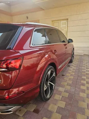 2020 اودي  كيو٧