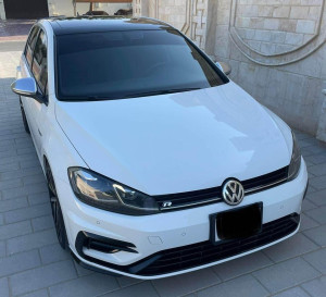 2019 Volkswagen Golf in dubai