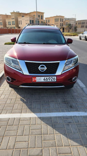 2016 Nissan Pathfinder in dubai