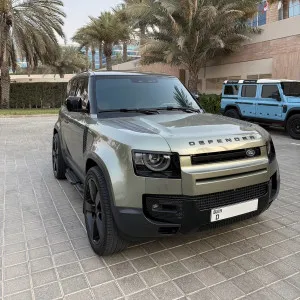 2021 لاند روفر ديفندر in dubai