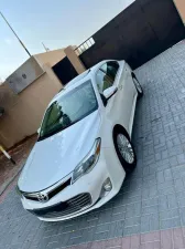 2015 Toyota Avalon in dubai