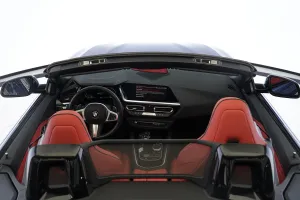 2023 بي أم دابليو  زد 4 