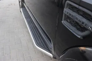 2012 لاند روفر آل آر٤