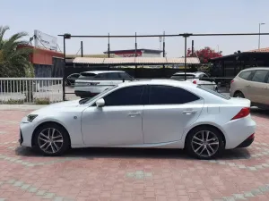 2019 Lexus IS