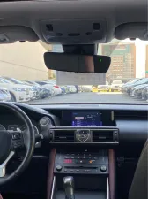 2019 لكزس اي اس