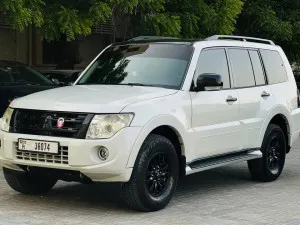 2013 Mitsubishi Pajero in dubai