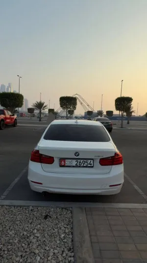 2015 بي أم دابليو الفئة - 3