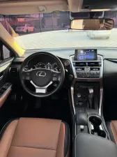 2017 لكزس NX - ان اكس