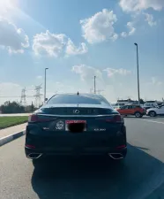 2019 لكزس ES - اي اس