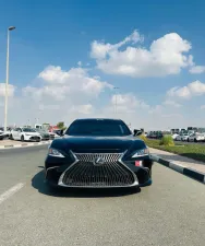 2019 لكزس ES - اي اس