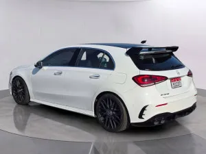 2022 مرسيدس-بنز الفئة - A