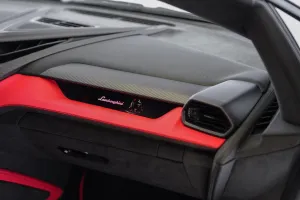 2024 Lamborghini Revuelto