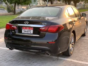 2019 Infiniti Q70
