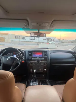 2014 نيسان باترول 