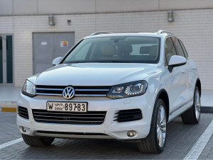 2013 Volkswagen Touareg in dubai