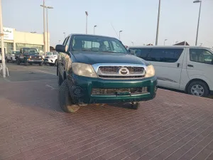 2010 Toyota Hilux in dubai