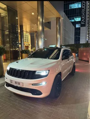 2015 Jeep Grand Cherokee in dubai
