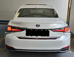 2022 Lexus ES