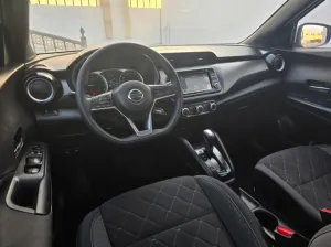 2020 Nissan KICKS