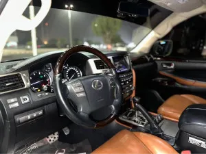 2014 Lexus LX 570